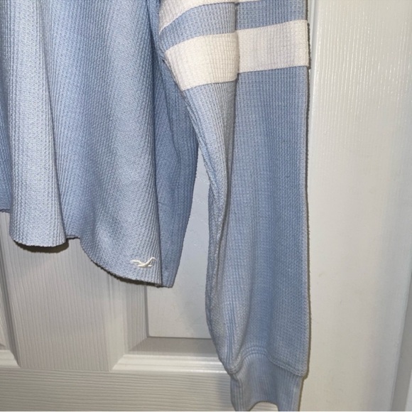 Hollister hooded shirt - Picture 3 of 6